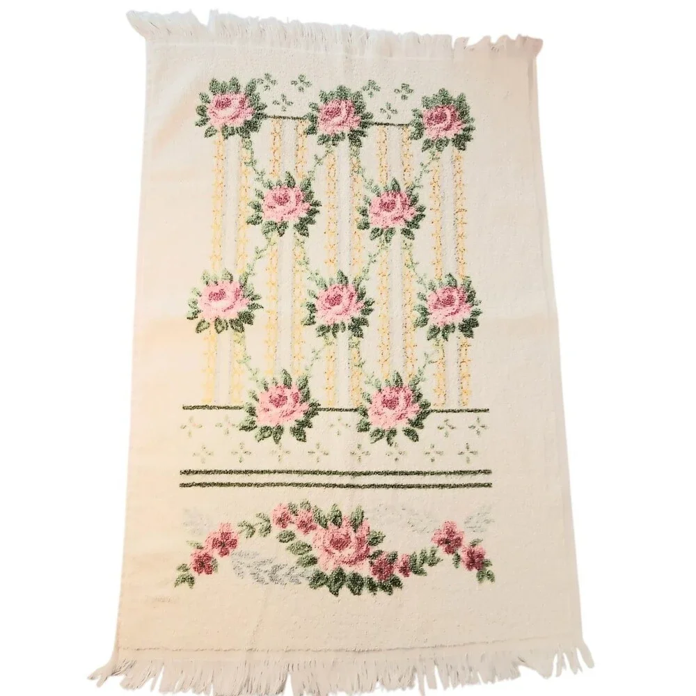 VTG Set Of 2 White & Pink Flowers Floral Towel Tastemaker by JP Stevens 24 x 16